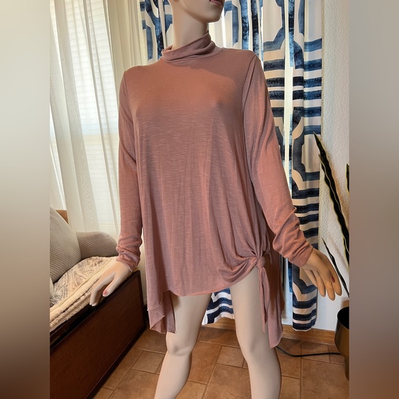 Torrid NWT Hacci Turtleneck Sharkbite Long Sleeve Tunic Sweater Size 1X - Picture 6 of 15